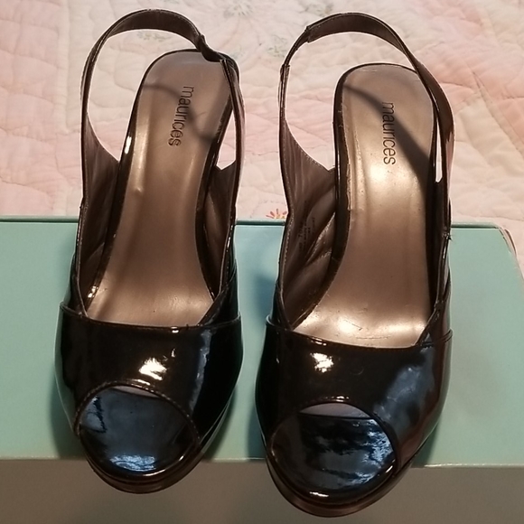 High heeled black sling back shoes.   Sz 10 - Picture 1 of 5